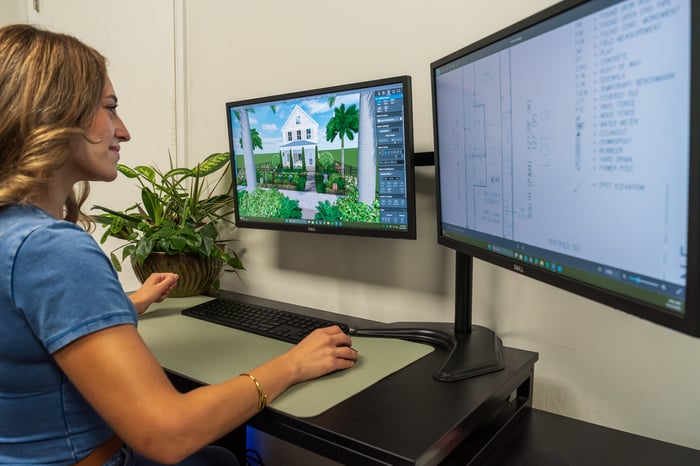 designer at computer landscape