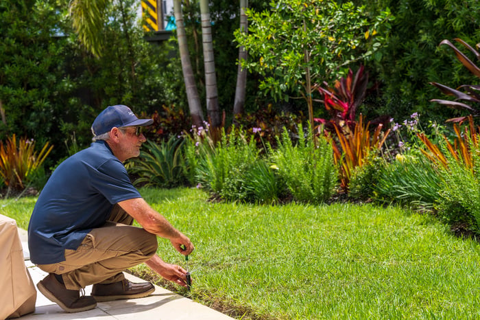 irrigation system maintenance green lawn 1